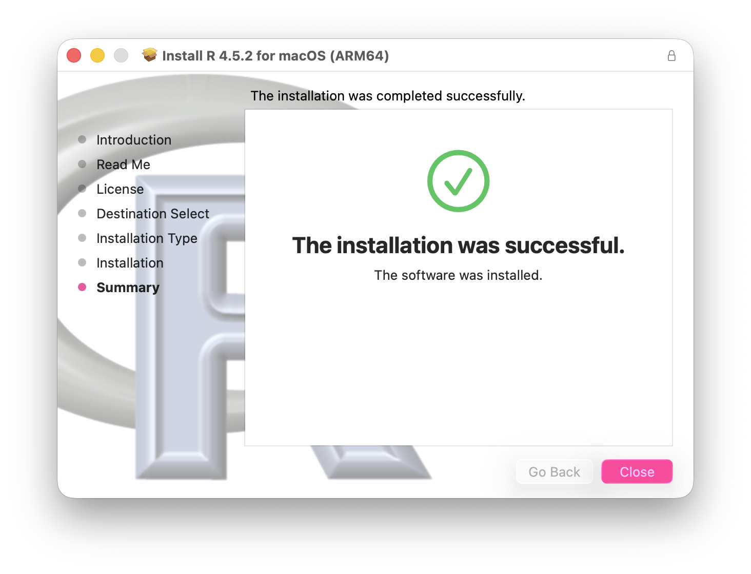 Final screen of the R installer for macOS with a green check mark and the message: The installation was successful.